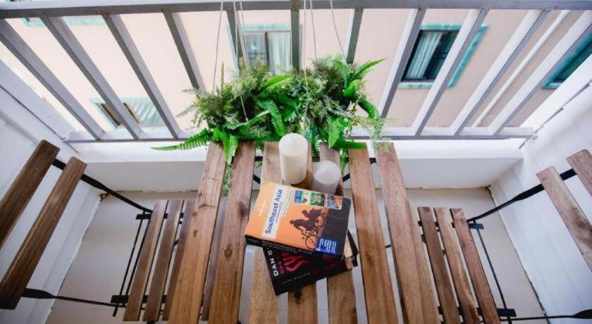 Anchor Boutique House Hotel Patong Exterior photo